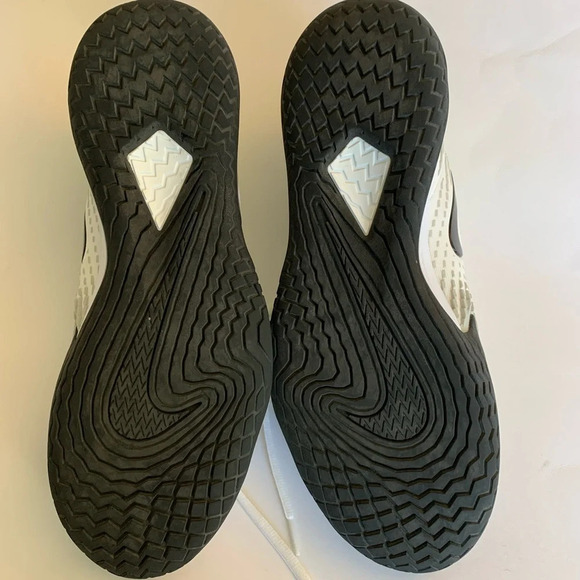 - Nike air zoom vapor cage tennis  and pickle ball shoes. Size 13 - Picture 13 of 15